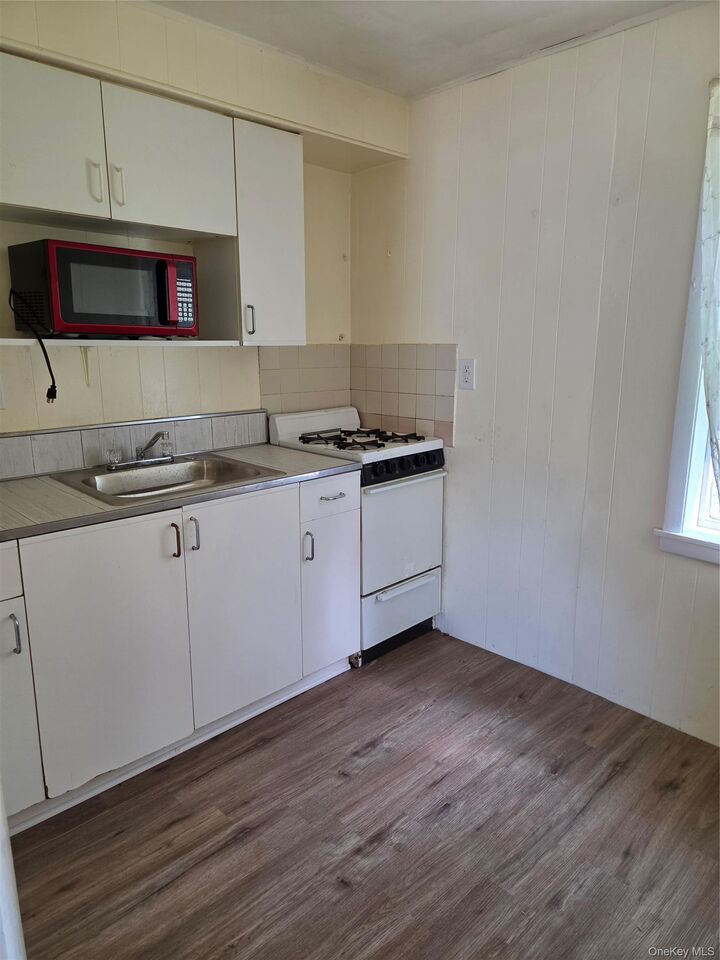 Property Photo: 119 W. Railroad Ave. W 119 W. Railroad Ave. NY 10923