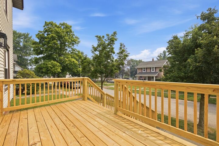 Property Photo:  516 Edgehill Ave  OH 44805 