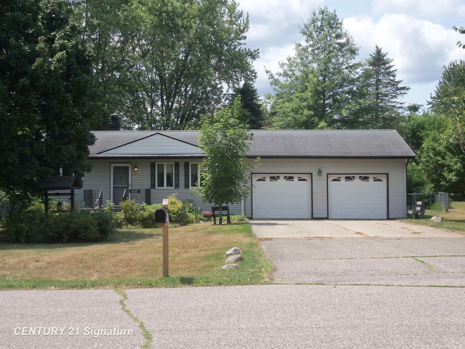 Property Photo:  5127 Arbor Lane  MI 48506 