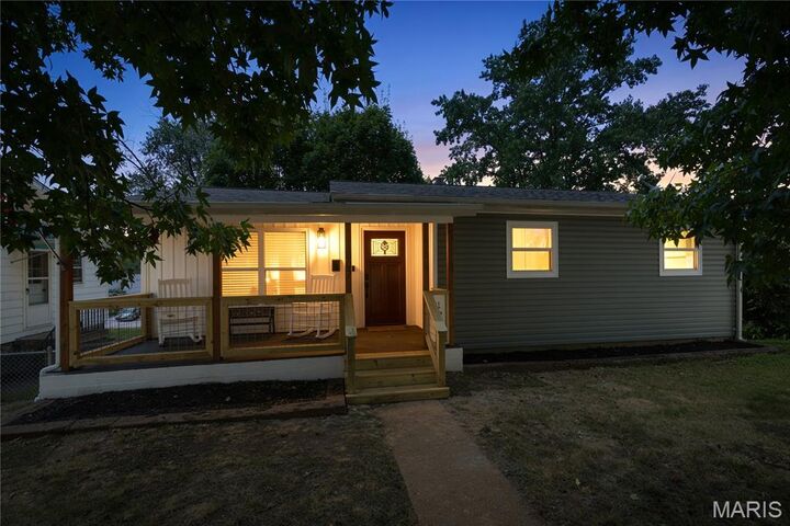 Property Photo: 1007 Lindsay Avenue MO 63019