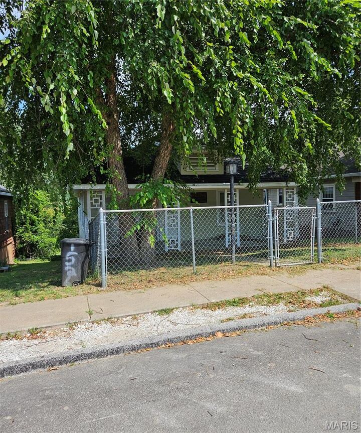 Property Photo:  1526 Booker Street  MO 63401 
