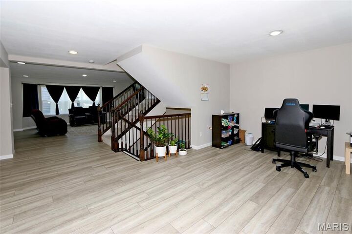 Property Photo: 713 Palisades Drive MO 63301