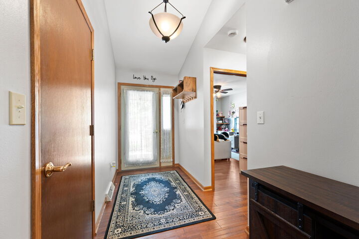 Property Photo:  315 Endfield Cir  WI 53186 