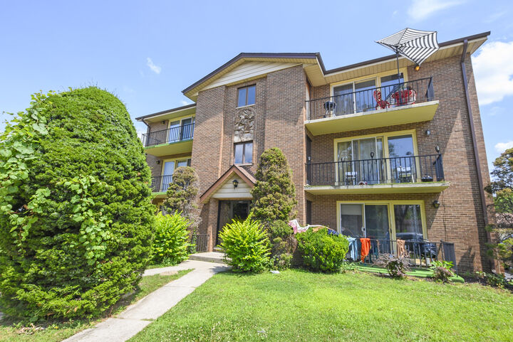 Property Photo: 10333 Mayfield Avenue 2N IL 60453