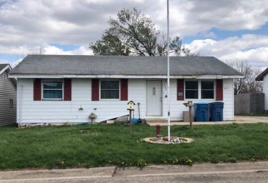 Property Photo: 3025 Arlington Drive IL 61356