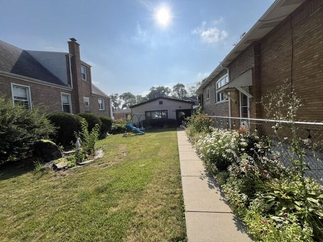 Property Photo: 3006 N Natoma Avenue IL 60634