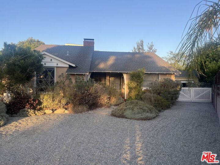 Property Photo: 13326 Bessemer Street CA 91401