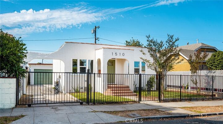 Property Photo:  1510 W 65th Place  CA 90047 