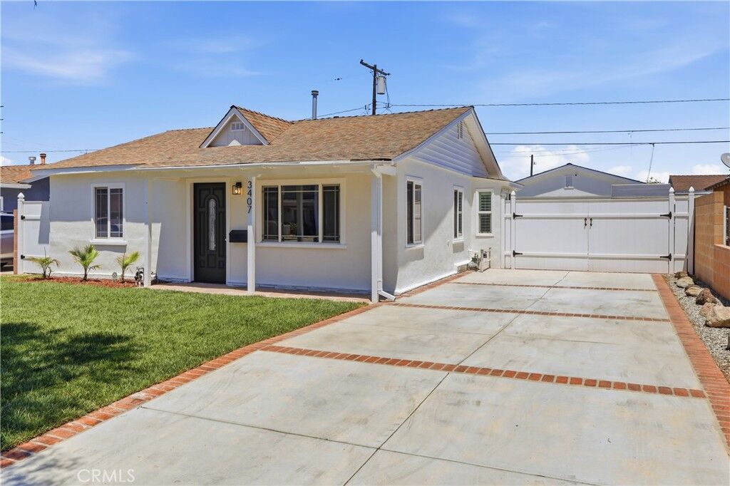 Property Photo: 3407 W 189th CA 90504