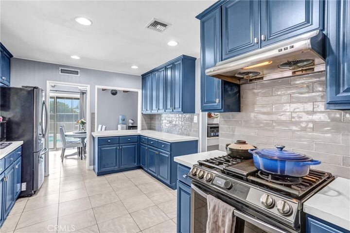 Property Photo:  921 S Shasta Street  CA 91791 