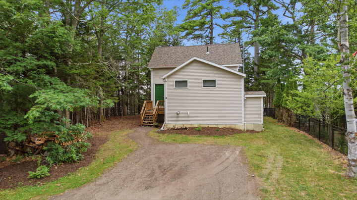 Property Photo:  91 Shore Drive  ME 04032 