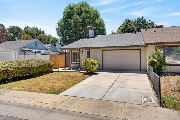 Property Photo:  1754 Urbana Way  CA 95833 