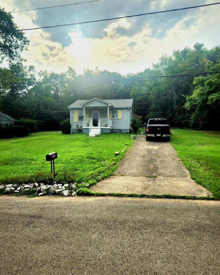 Property Photo:  413 Toney Rd  TN 37207 