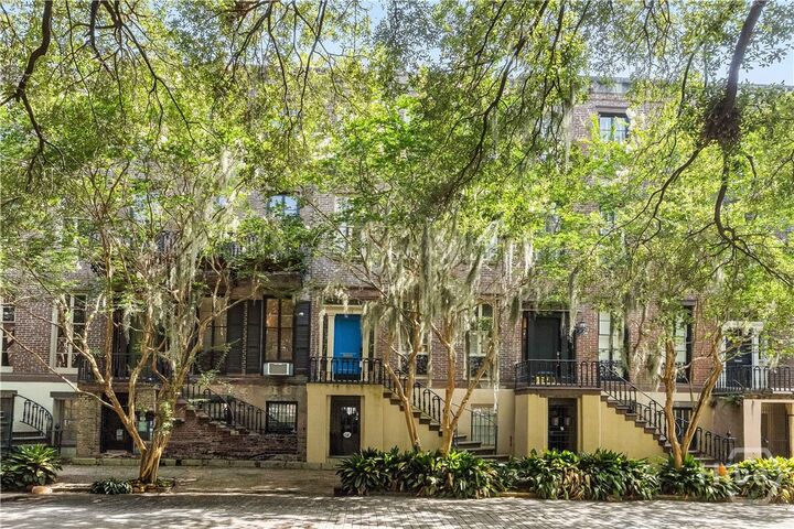 Property Photo:  125 W Gordon Street  GA 31401 