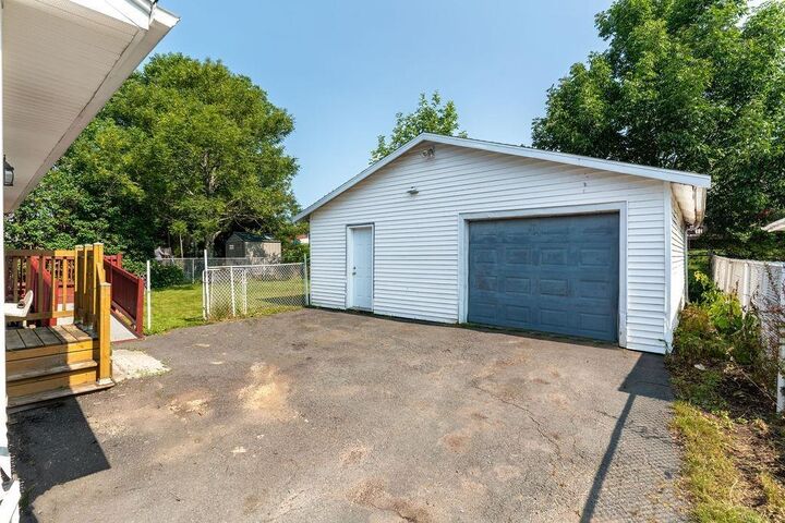 Property Photo: 17 Topsail Boulevard NS B2W 2G5