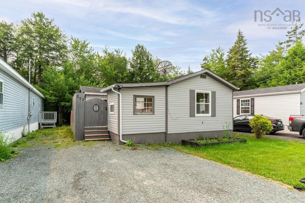 Property Photo:  277 Circle Drive  NS B3E 1C1 