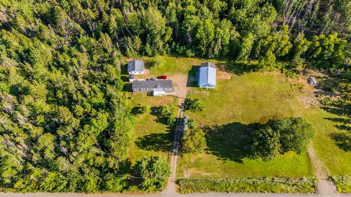 Property Photo: 5328 Hwy 2 Highway NS B0M 1B0