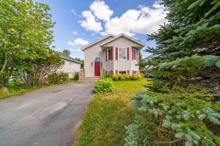 Property Photo:  106 Jeep Crescent  NS B3G 1P3 