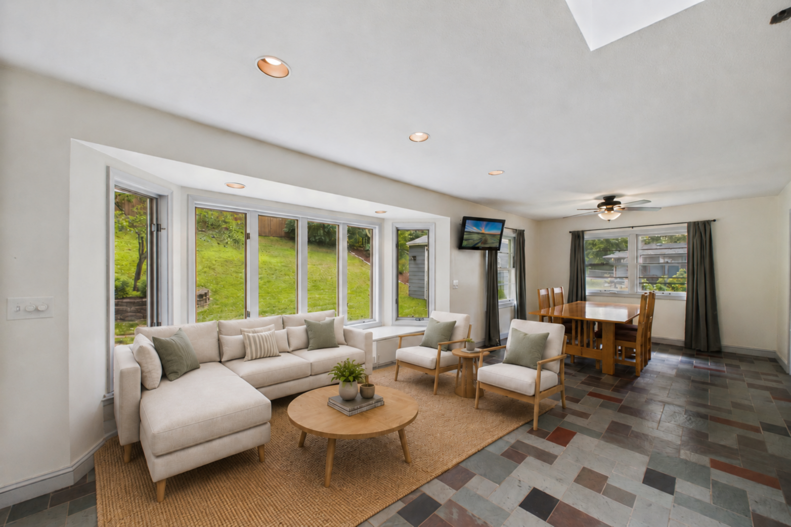 Property Photo:  2640 Noble Avenue N  MN 55422 