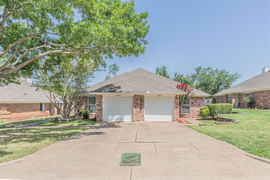 Property Photo: 9265 Meandering Drive TX 76182