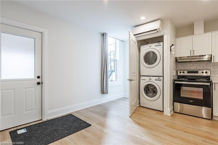Property Photo: 106 East Avenue S 2 ON L8N 2T7