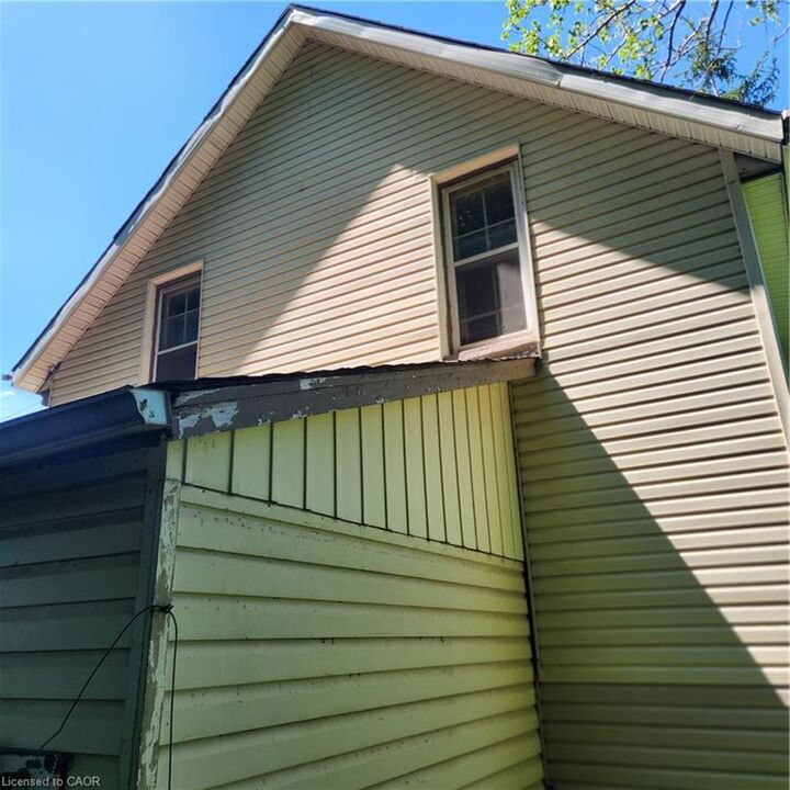 Property Photo: 365 Victoria Street N ON N2H 5E4