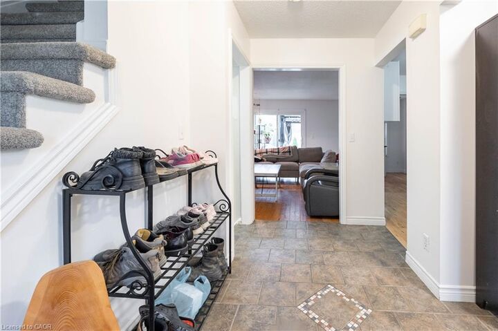 Property Photo:  10 Evergreen Court  ON N3T 5J6 