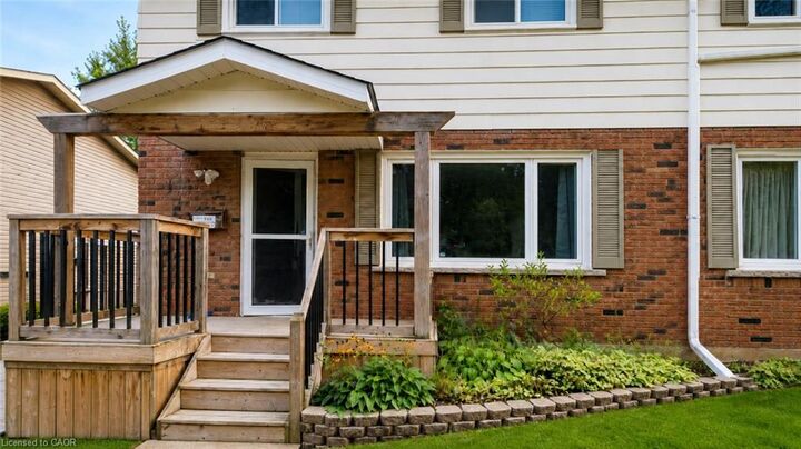 Property Photo: 117 Markwood Drive 2 ON N2M 2H3
