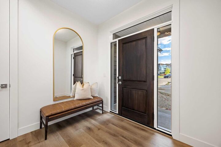 Property Photo: 460 Discovery Place SW AB T3H 6A2