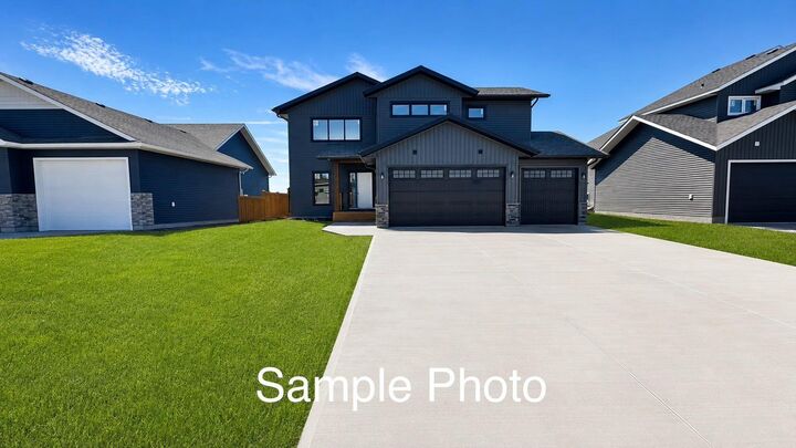 12032 54 Avenue — photo 1