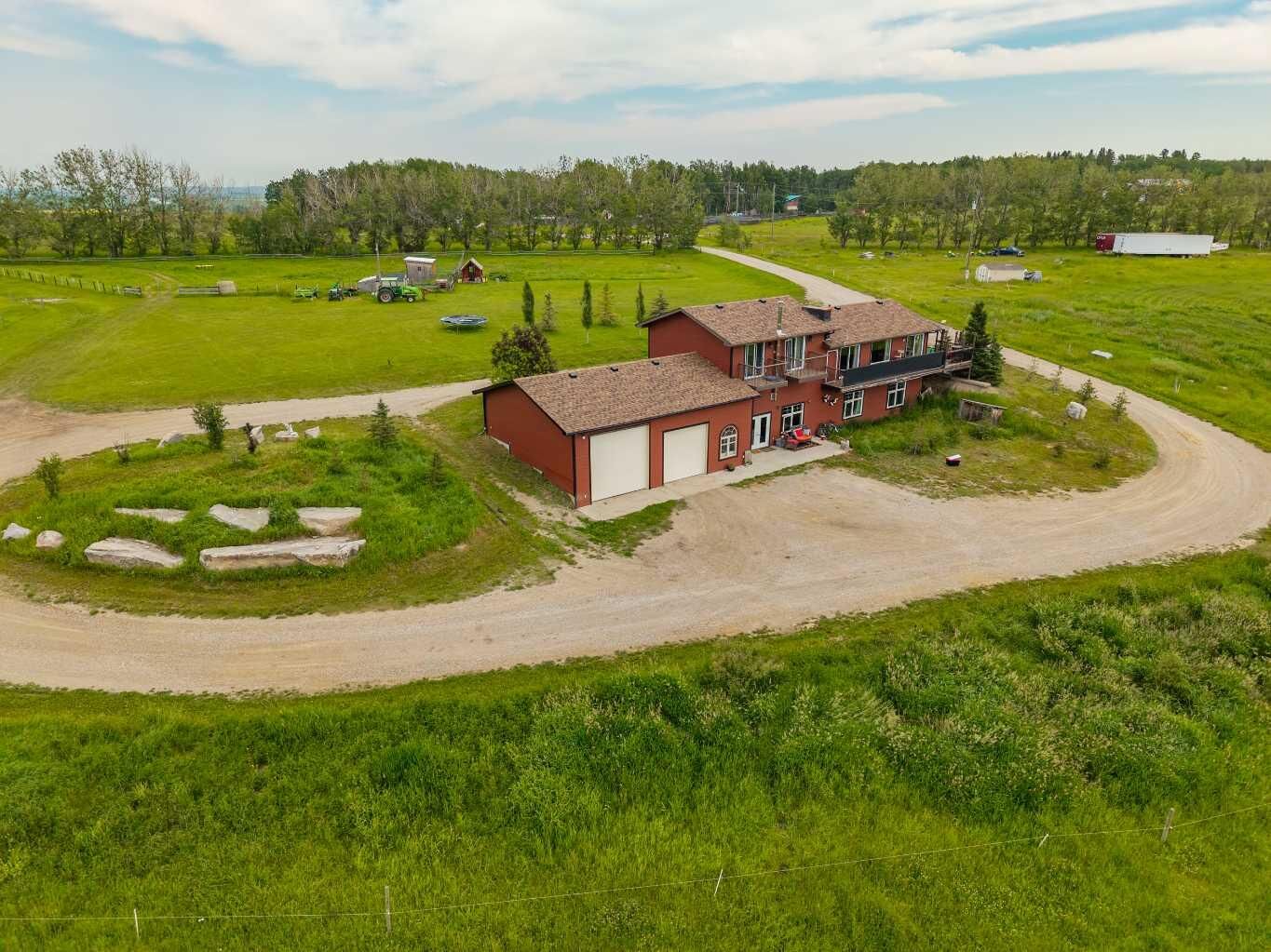 Property Photo: 31170 Range Road 42 Range AB T0M 0R0