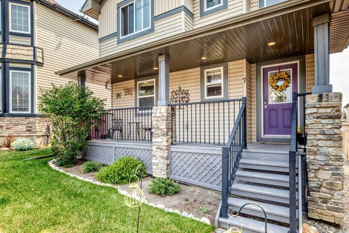 Property Photo: 7 Crystal Shores Heights AB T1S 2K9