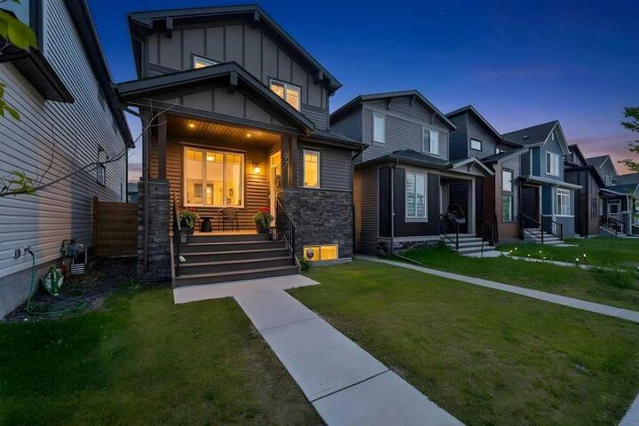 97 Rowmont Heath NW — photo 1