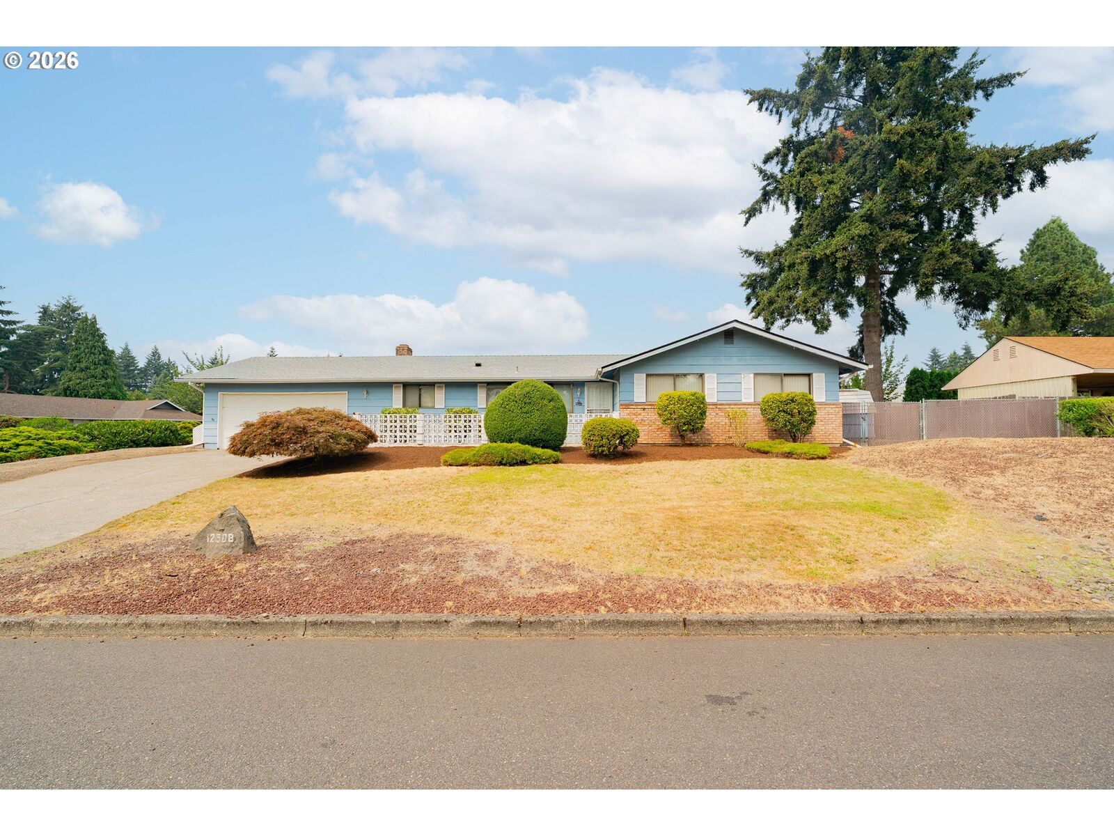 Property Photo: 12508 SE 11th St WA 98683