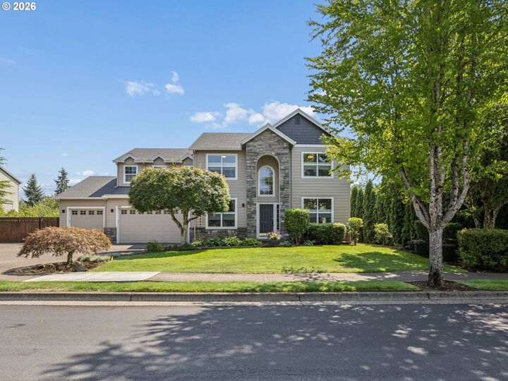 Property Photo: 15022 Journey Dr OR 97045