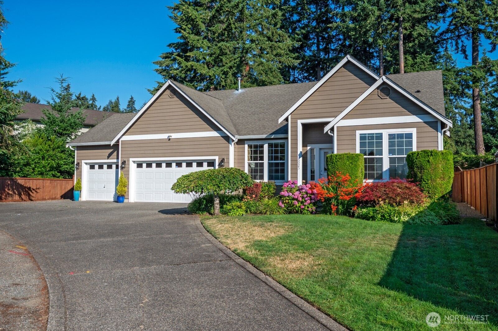Property Photo: 6025 195th Avenue E WA 98391