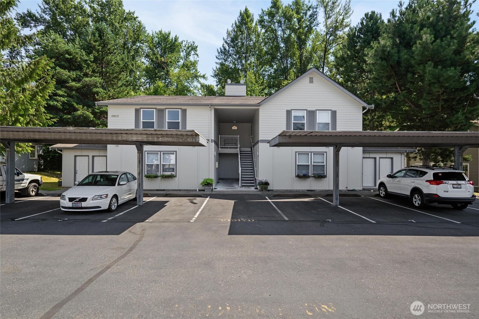 Property Photo:  2020  Superior Street 202  WA 98229 