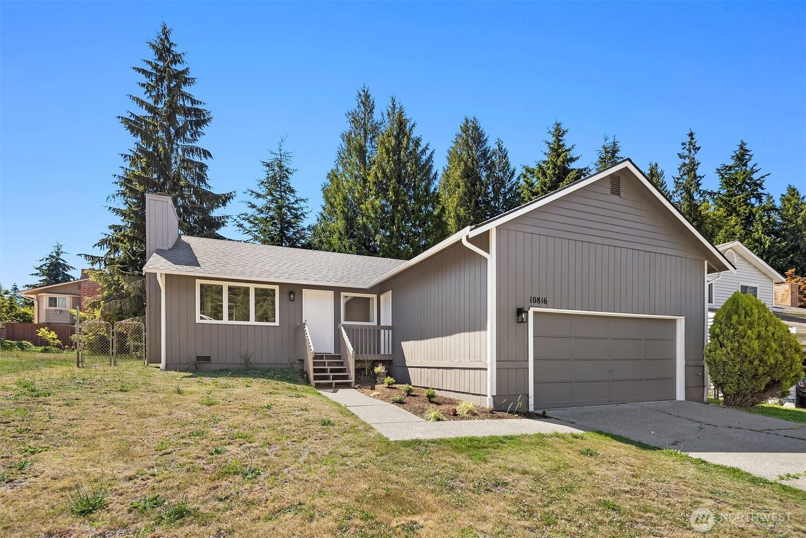 Property Photo: 10816 10th Drive SE WA 98208