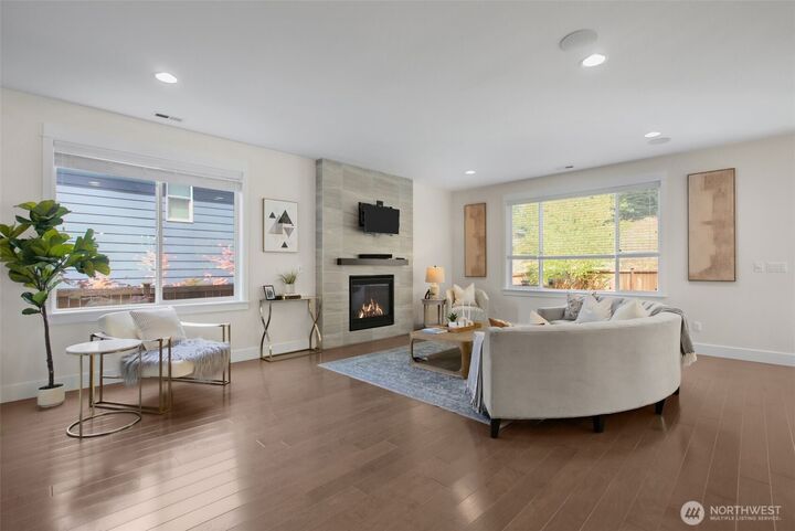 Property Photo:  31324  43rd Place SW  WA 98023 