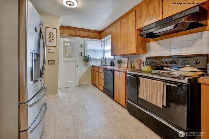 Property Photo: 2407 Larch Way WA 98036