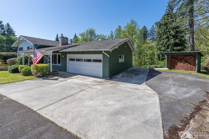 Property Photo: 201 Inglewood Drive WA 98632