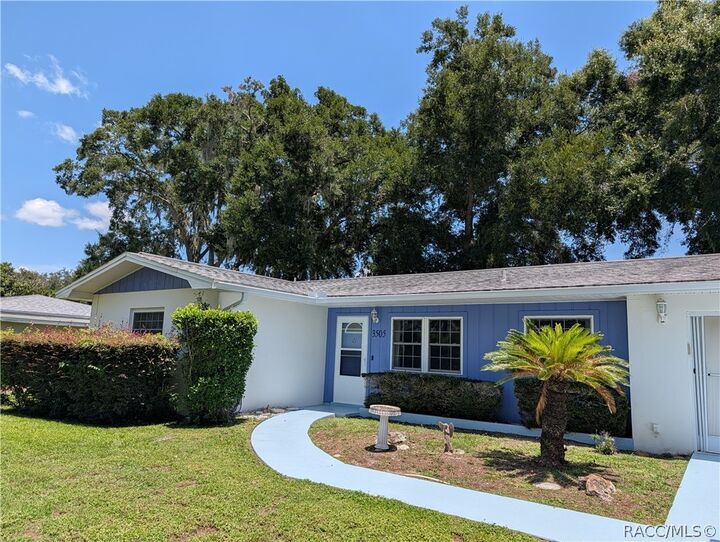 Property Photo:  3505 S Country Club Drive  FL 34450 