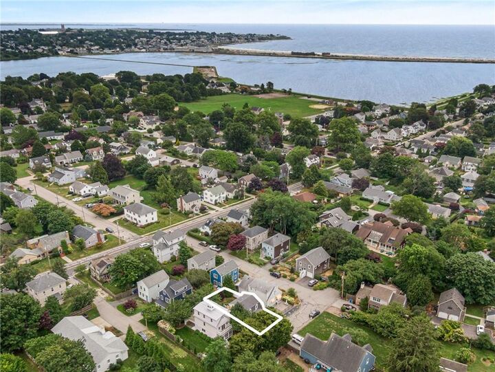 Property Photo:  28 Wilbur Avenue  RI 02840 