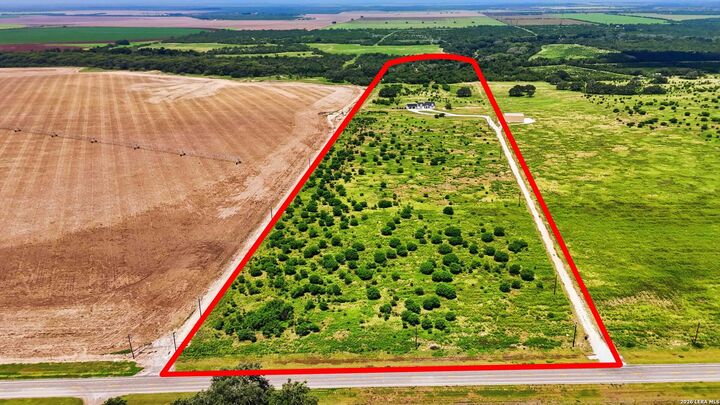 Property Photo:  2194 S Ranch Rd 187  TX 78881 