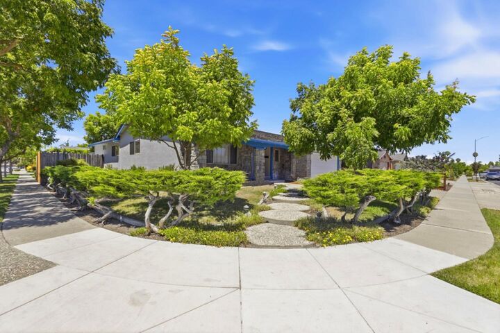 Property Photo:  5897 Erskine Court  CA 95123 