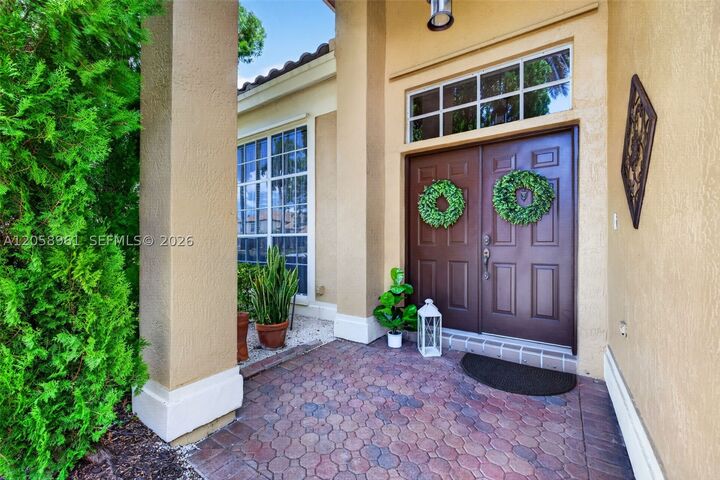 Property Photo: 19352 NW 11th St FL 33029