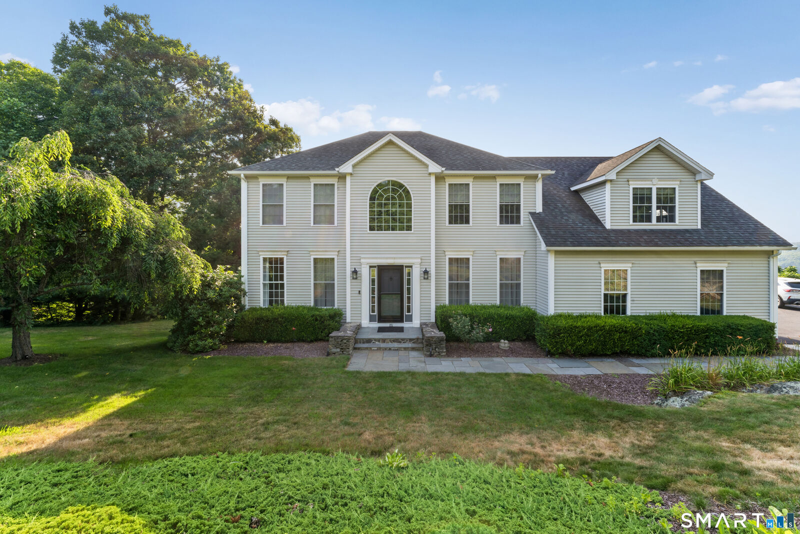 Property Photo:  181 Martha Way  CT 06787 