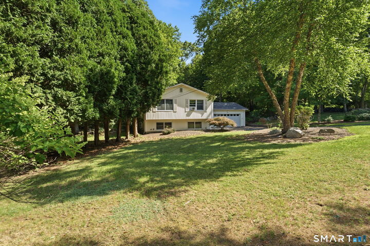 Property Photo:  22 Devonshire Drive  CT 06335 