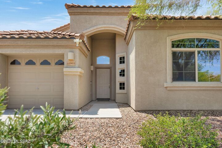 Property Photo: 11903 W Farmall Drive AZ 85653