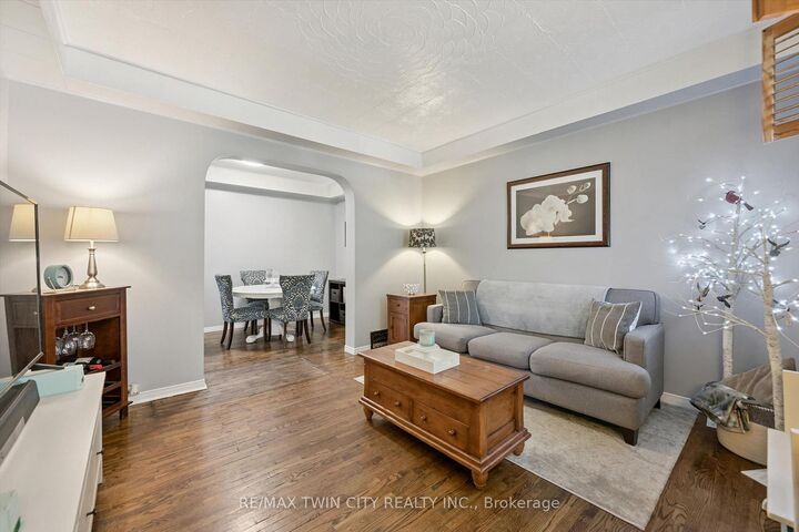Property Photo:  11 Brook Street  ON N1R 4B9 